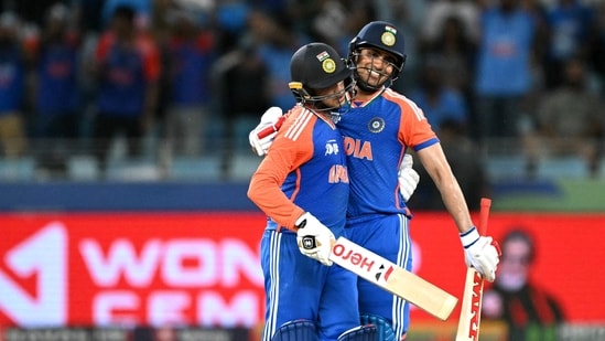 एशिया कप में भारत ने पाकिस्तान को 7 गेंद शेष रहते ही 4 विकेट से हराया।
