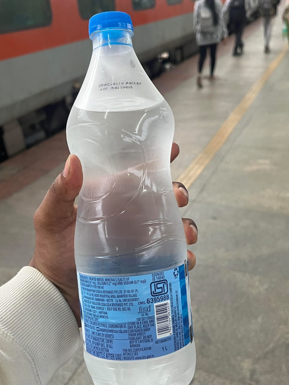 राहत की बयार: ट्रेन में अब मिलेगी सस्ती पानी की बोतल, यात्रियों की जेब में आएगी चमक