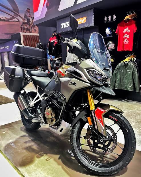 RTX 300 Adventure Tour Bike TVSलॉन्च हुई – मेहनती राइडर्स के लिए नया साथी